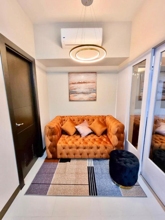 Modern 1Br In Uptown Bgc Aparthotel Taguig Buitenkant foto