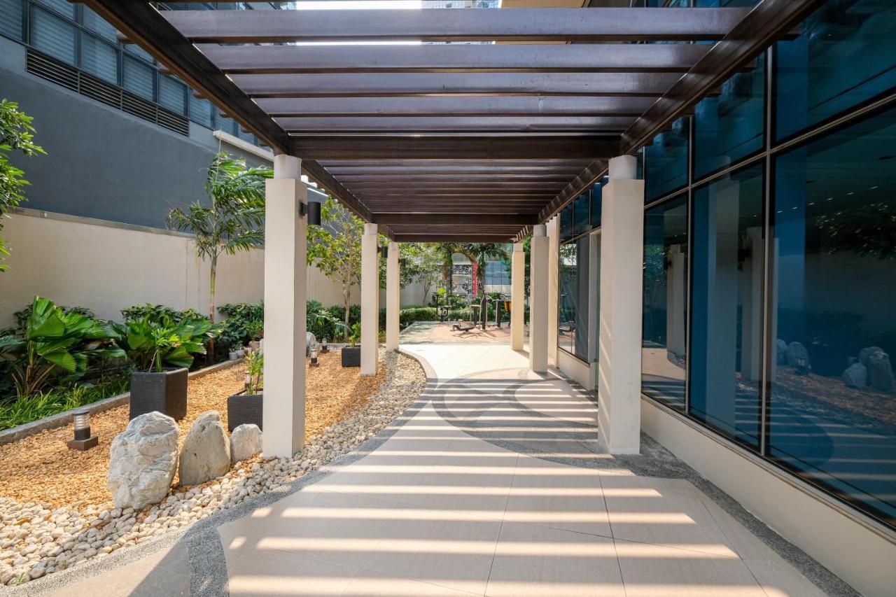 Modern 1Br In Uptown Bgc Aparthotel Taguig Buitenkant foto